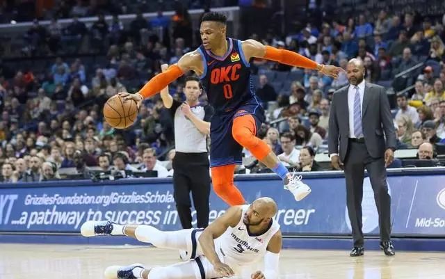  亚历山大30分雷霆憾负爵士错失提升排名良机  