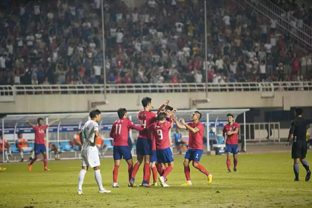  罗马队长关键进球，助球队艰难逼平领头羊